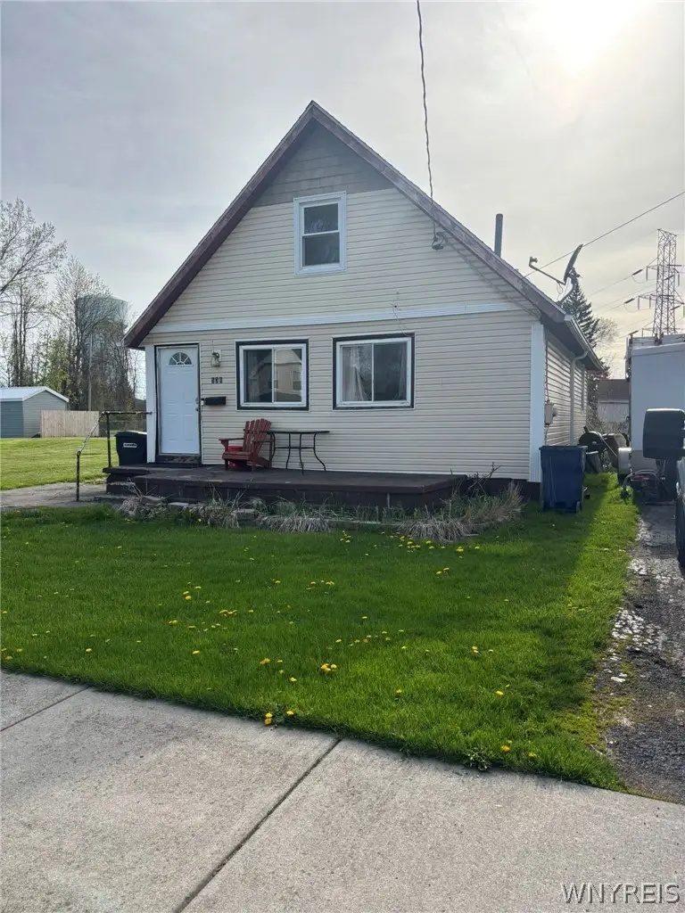 538 59th Street, Niagara Falls, NY 14304 - #1