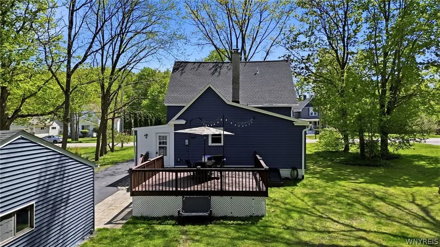 6618 Versailles Road, Lake View, NY 14085 - #2