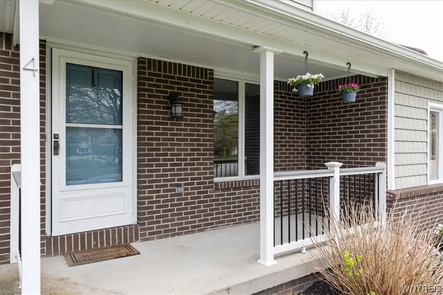 4 Gina Mdws Meadow, East Amherst, NY 14051 - #3