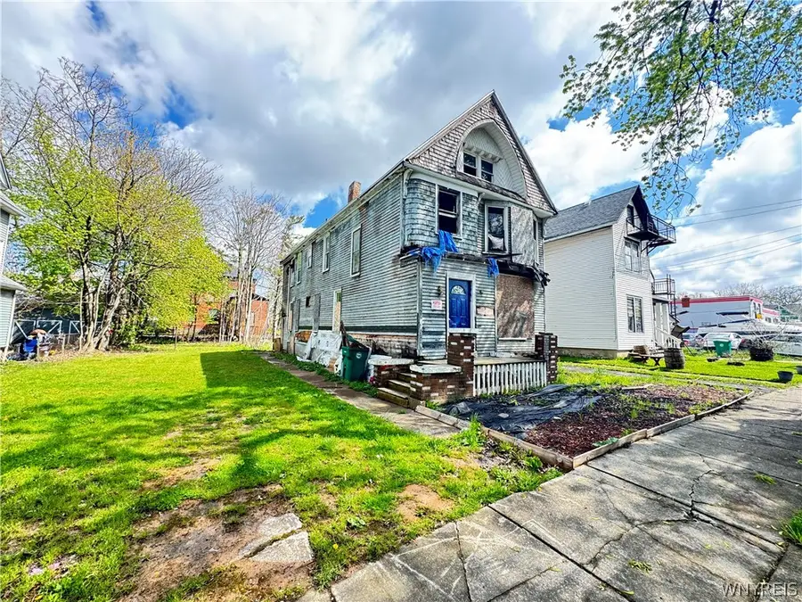 1018 Cleveland Avenue, Niagara Falls, NY 14305 - #2