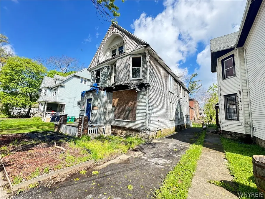 1018 Cleveland Avenue, Niagara Falls, NY 14305 - #3