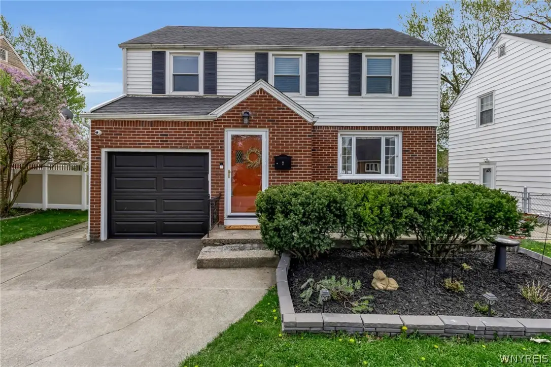 7 Kendale Road, Buffalo, NY 14215 - #1