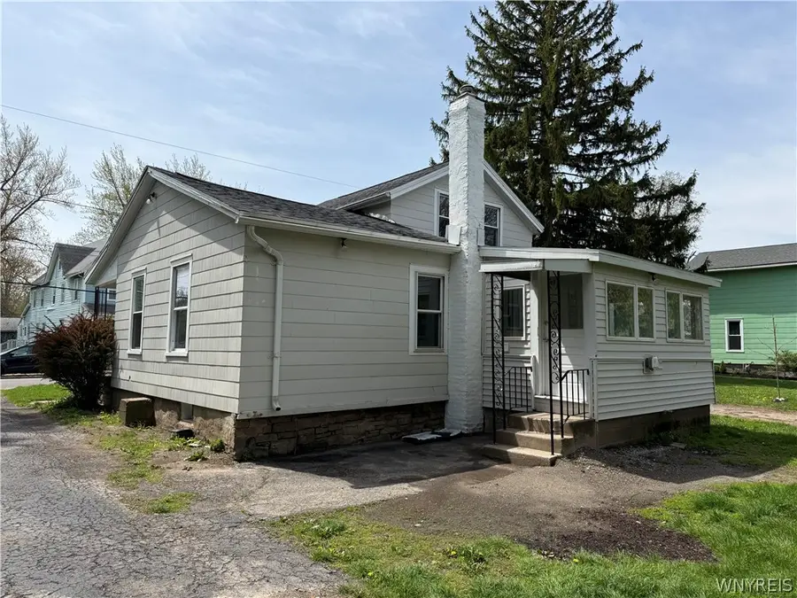 90 Elmwood Avenue, Lockport, NY 14094 - #3