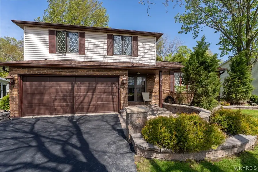 8010 Crestview Drive, Niagara Falls, NY 14304 - #2