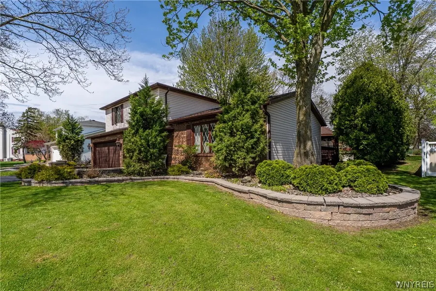 8010 Crestview Drive, Niagara Falls, NY 14304 - #3