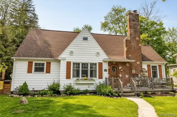 105 Park Place, East Aurora, NY 14052