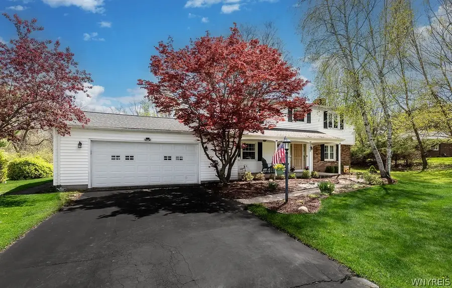 5225 Brookfield Lane, Clarence, NY 14031 - #3
