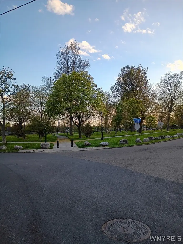 115 E Parade Avenue, Buffalo, NY 14211 - #2