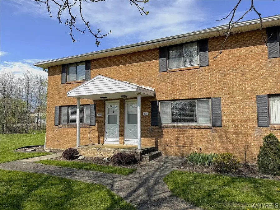 221 Greenmeadow Drive, Buffalo, NY 14224 - #2