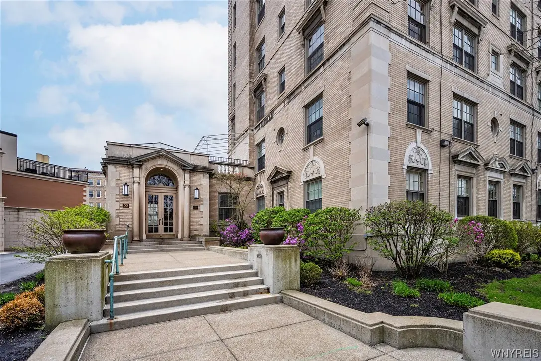 33 Gates Circle #5C, Buffalo, NY 14222 - #1