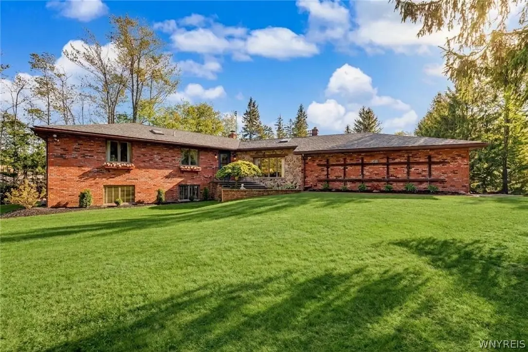 1750 Center Street, East Aurora, NY 14052 - #1