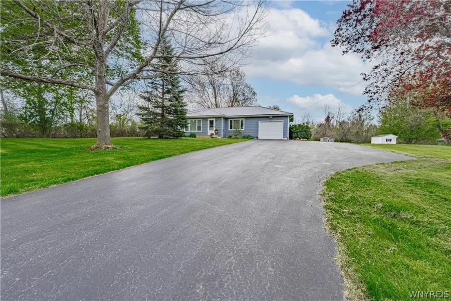 7964 Chestnut Ridge Road, Gasport, NY 14067 - #3
