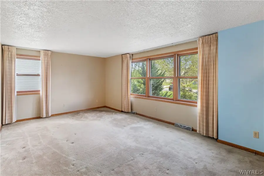6396 Mayflower Lane, Lake View, NY 14085 - #3