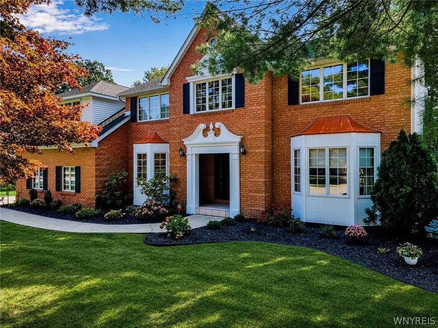 11 Stratford Court, East Amherst, NY 14051 - #2