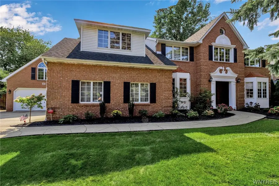 11 Stratford Court, East Amherst, NY 14051 - #3