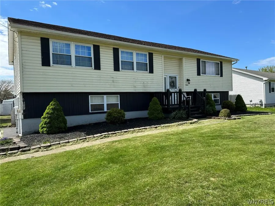 3844 Mapleton Road, North Tonawanda, NY 14120 - #2
