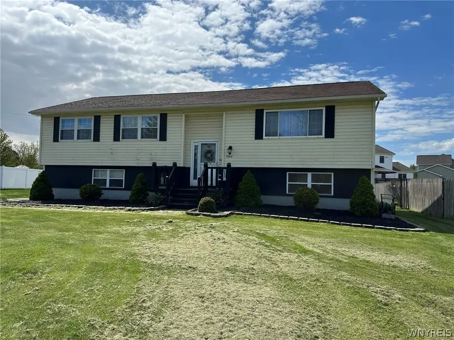 3844 Mapleton Road, North Tonawanda, NY 14120 - #3