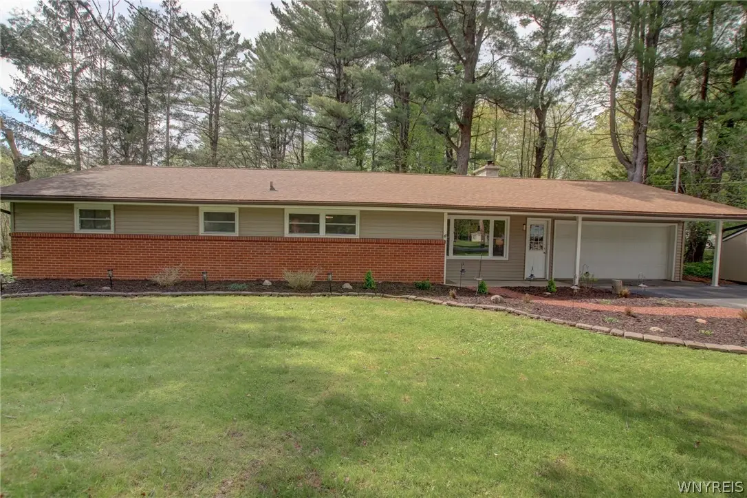 215 Greenwood Drive, East Aurora, NY 14052 - #1