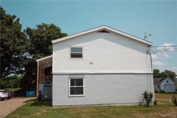 39 Clinton Avenue, Fredonia, NY 14063