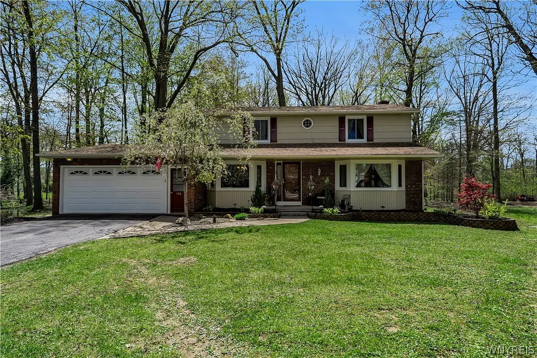 126 Amberwood Drive, Grand Island, NY 14072 - #1