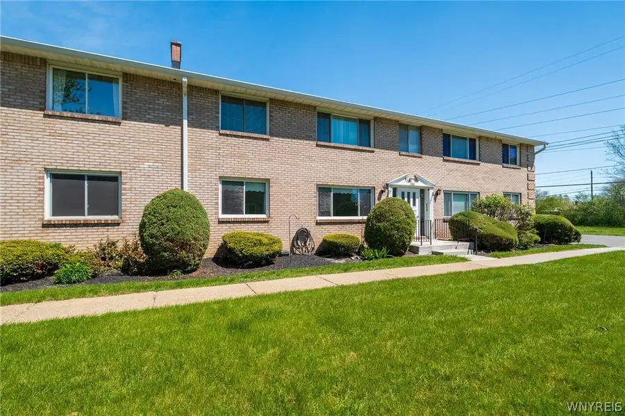 135 Old Lyme Drive #2, Williamsville, NY 14221 - #2