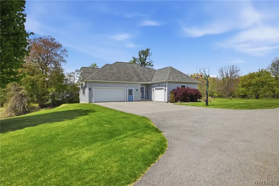 6784 Milestrip Road, Orchard Park, NY 14127 - #3