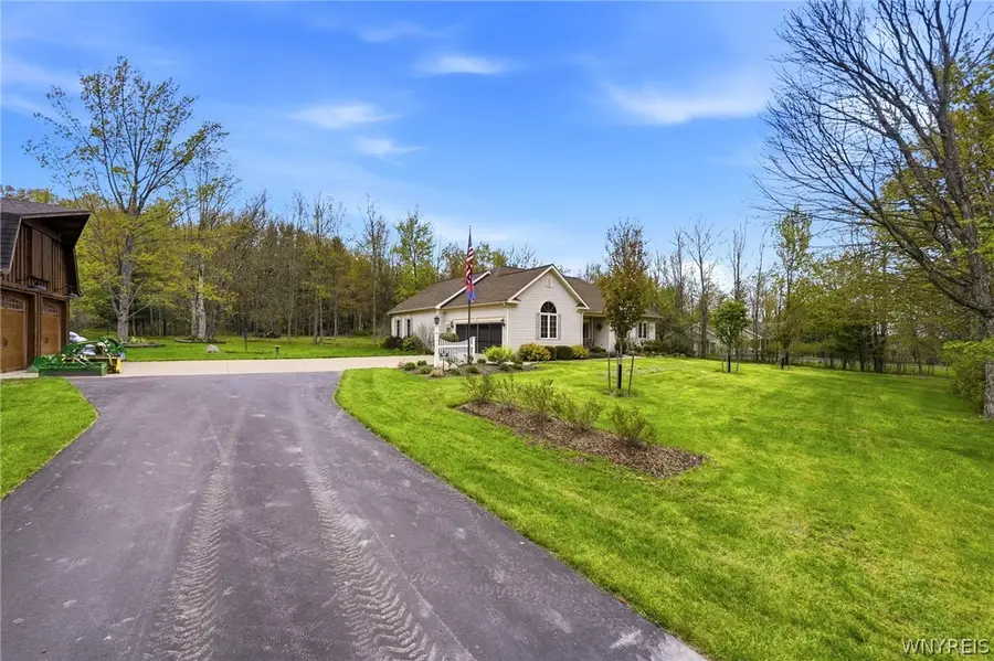 1407 Center Street, East Aurora, NY 14052 - #3