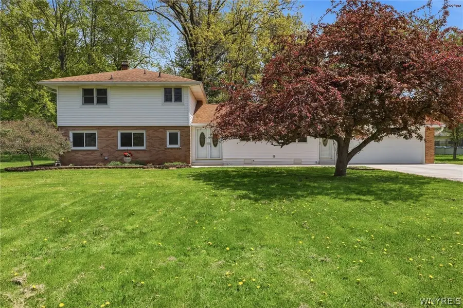 3499 Baseline Road, Grand Island, NY 14072 - #3