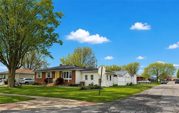 96 Della Drive, Buffalo, NY 14218