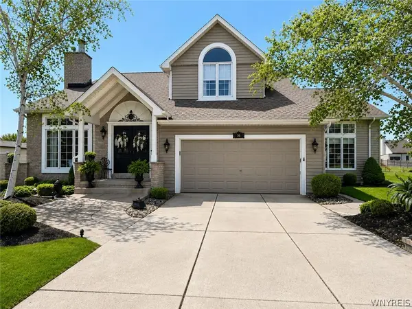 16 Woodstream Circle, Grand Island, NY 14072