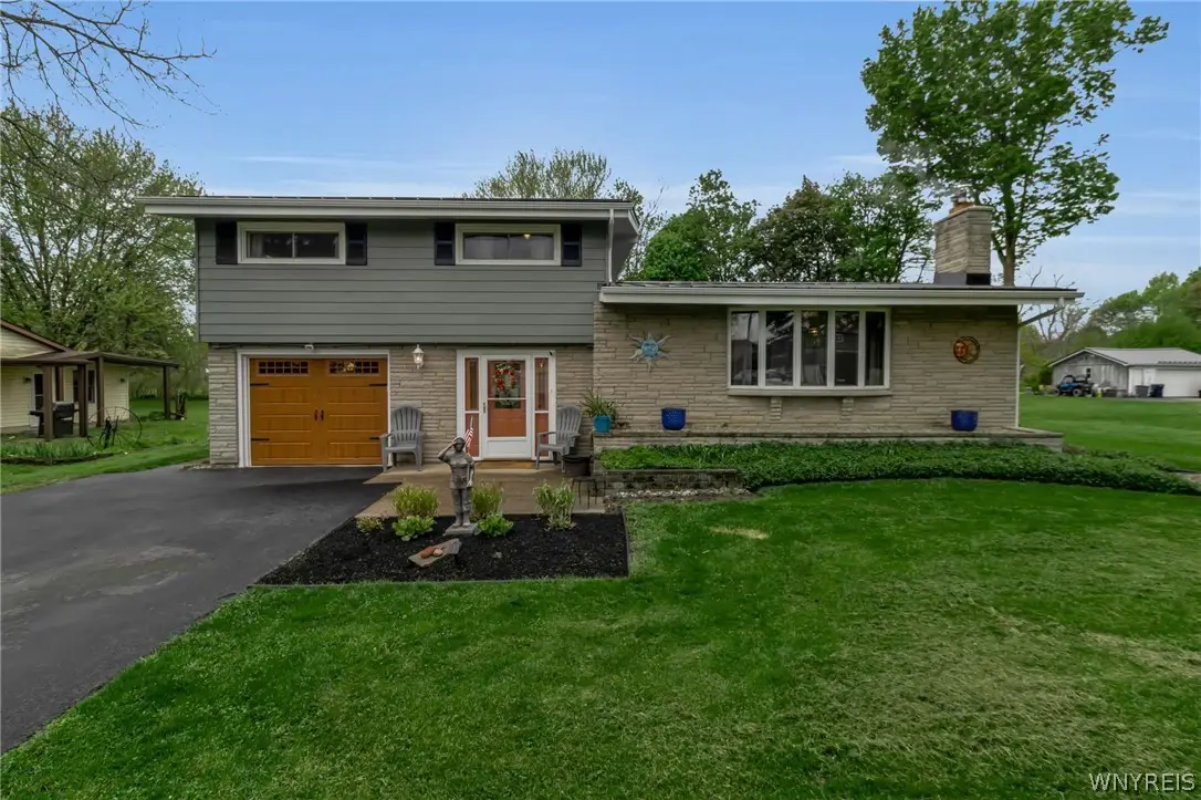 5830 Joanne Drive, Sanborn, NY 14132 - #1
