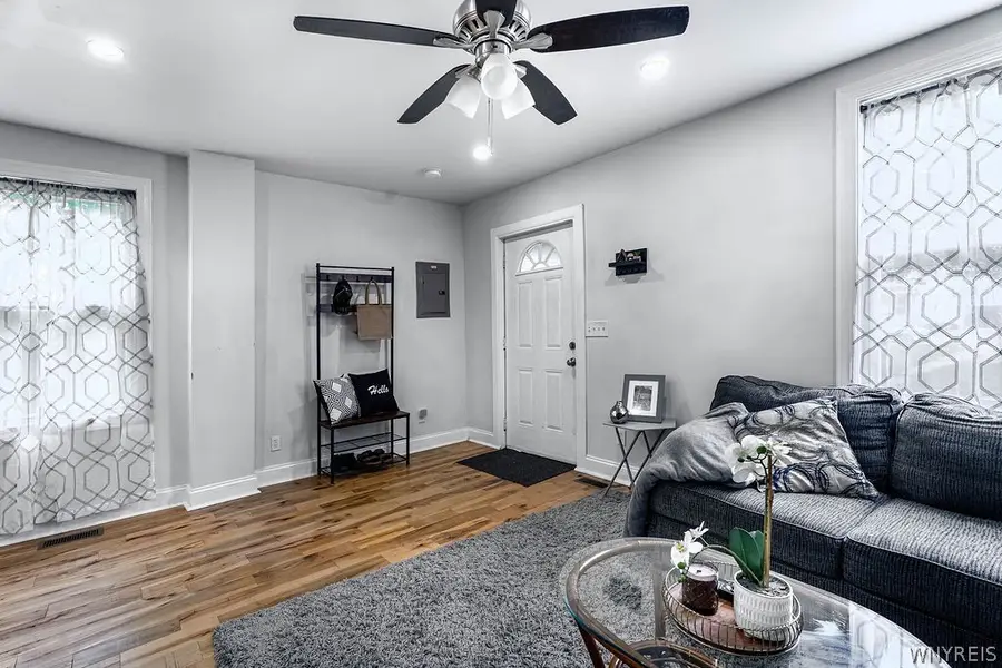 21 Pomona Place, Buffalo, NY 14210 - #3