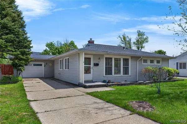 39 Mapleview Drive, Buffalo, NY 14226