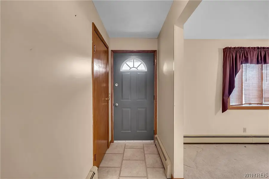 12 Flint Avenue, Akron, NY 14001 - #3
