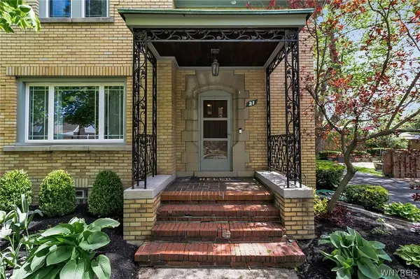 21 Briarcliff Road, Buffalo, NY 14225
