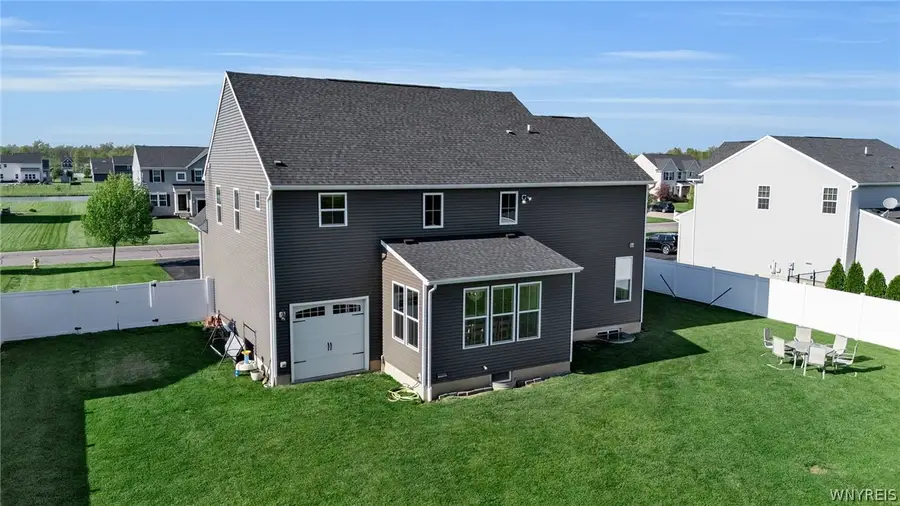 4974 Cloverleaf Lane, Lockport, NY 14094 - #3