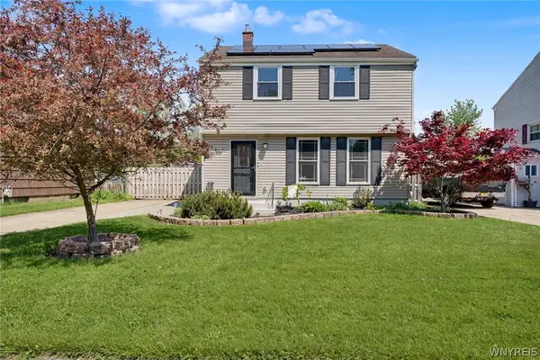 210 Woodcrest Drive, West Seneca, NY 14220