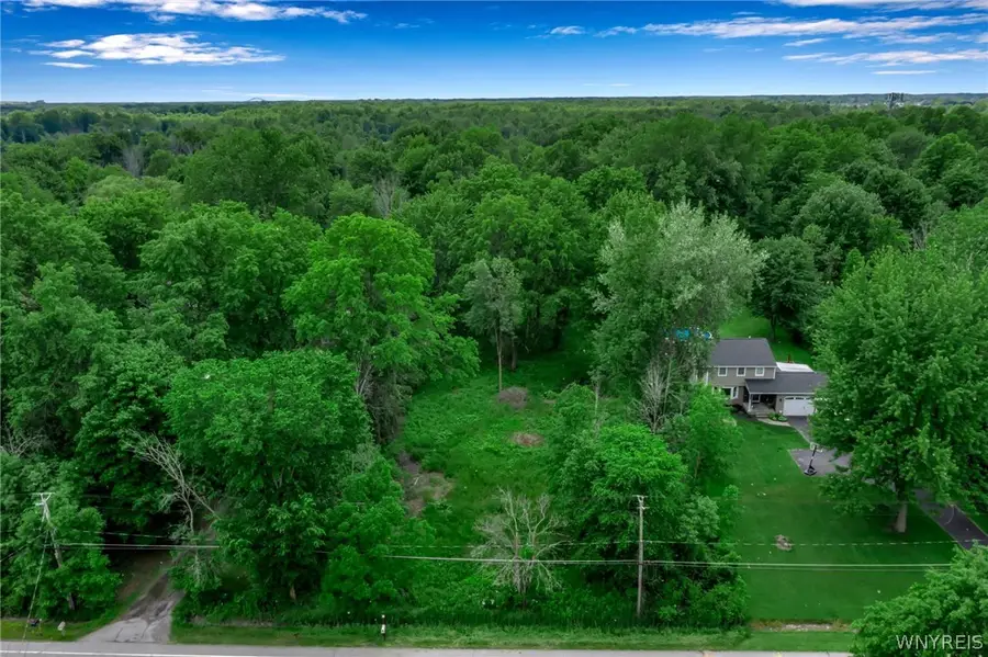 3710 E River Road, Grand Island, NY 14072 - #2