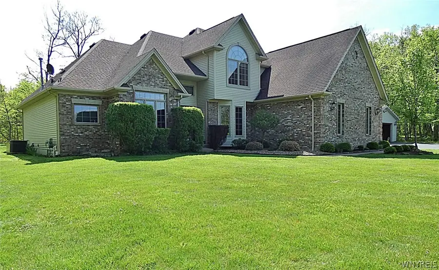 342 Cook Road, East Aurora, NY 14052 - #3