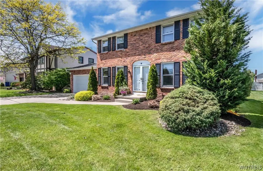 74 Heritage Road W, Williamsville, NY 14221 - #2