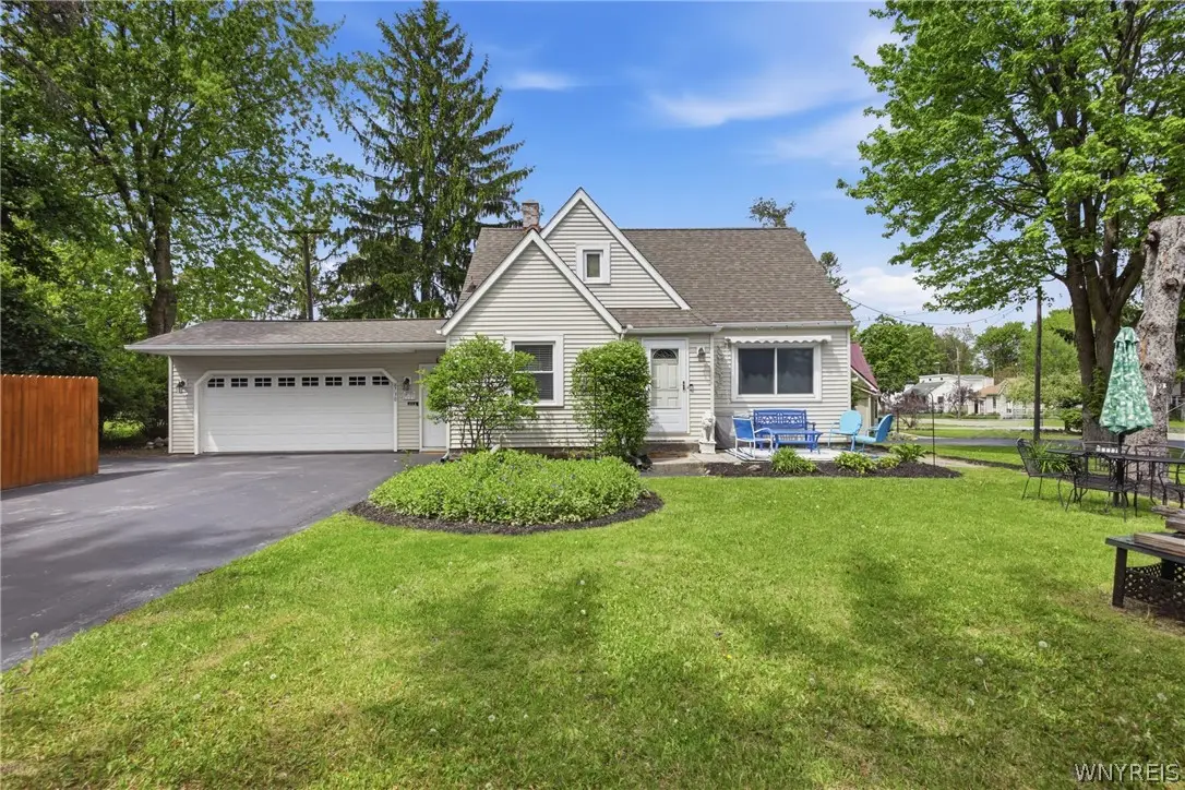 8730 Sunset Drive, Buffalo, NY 14221 - #1