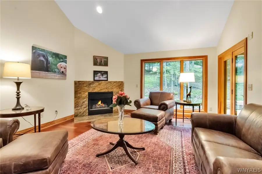 7239 S Abbott Road, Hamburg, NY 14075 - #3