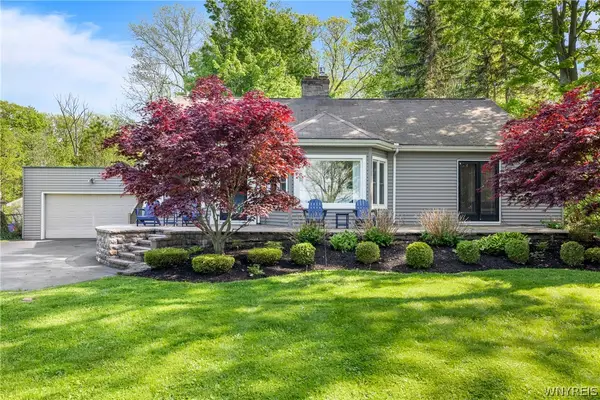 5427 Old Lake Shore Road, Lake View, NY 14085