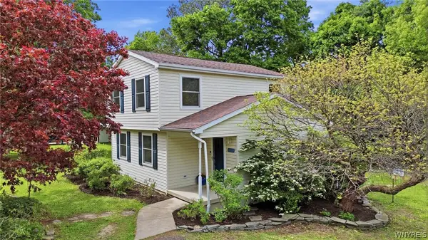 3330 E Pleasant Drive, Hamburg, NY 14075