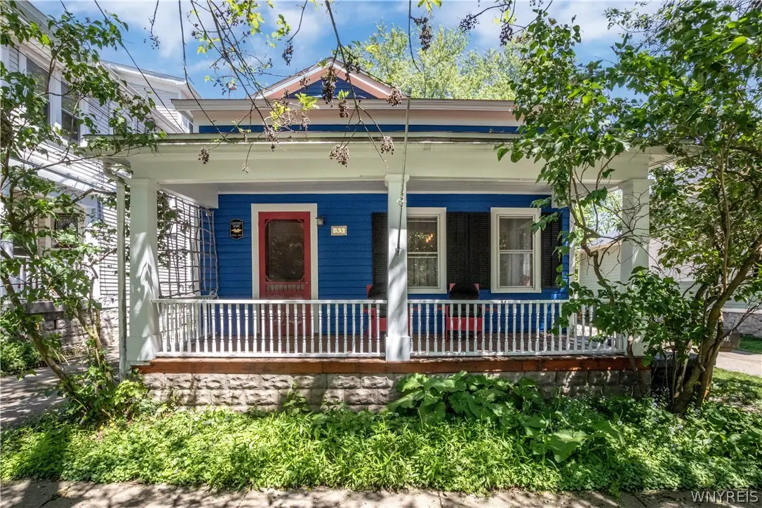 33 N Ellicott Street, Williamsville, NY 14221 - #1