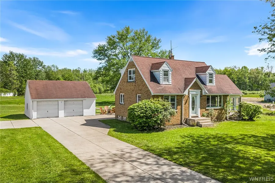 801 Tonawanda Creek Road, Buffalo, NY 14228 - #2