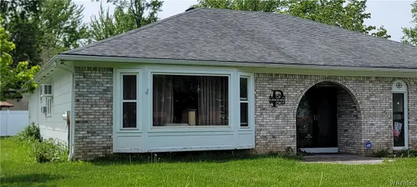 808 Willow Street, Lockport, NY 14094
