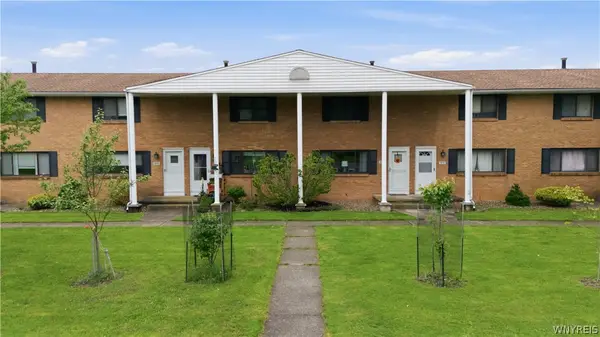 1717 Orchard Park Road, Buffalo, NY 14224