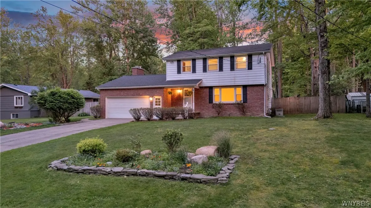 8 Forsythia Court, Orchard Park, NY 14127 - #1
