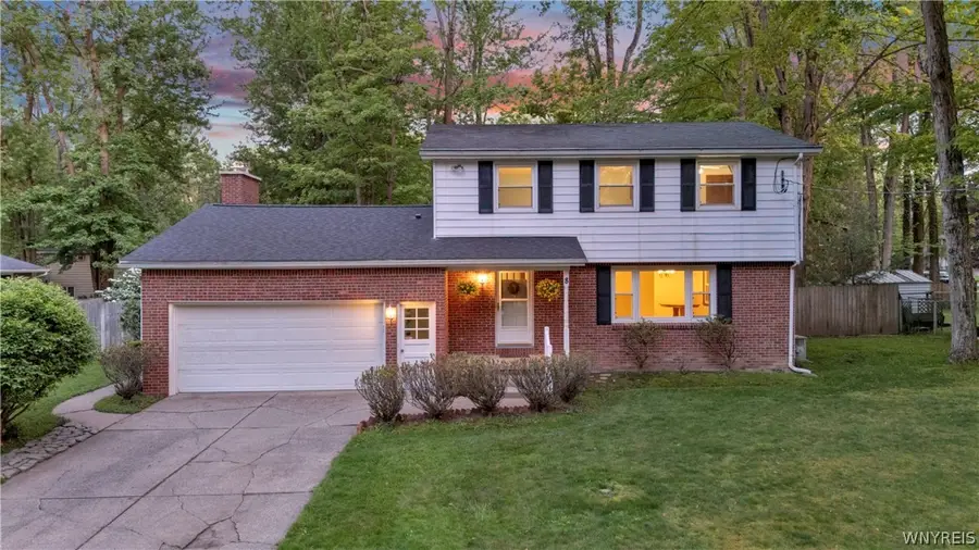 8 Forsythia Court, Orchard Park, NY 14127 - #2